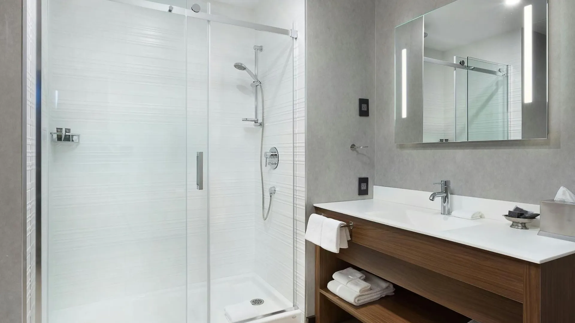 Ac Hotel By Marriott Ottawa Downtown